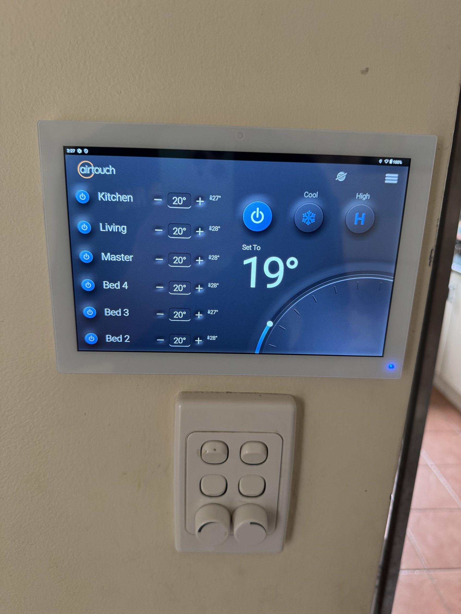 AirTouch zone controller panel allowing individual room temperature control for a ducted air conditioning system